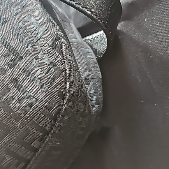 Fendi Borsa Grande, EUC - Picture 5 of 14